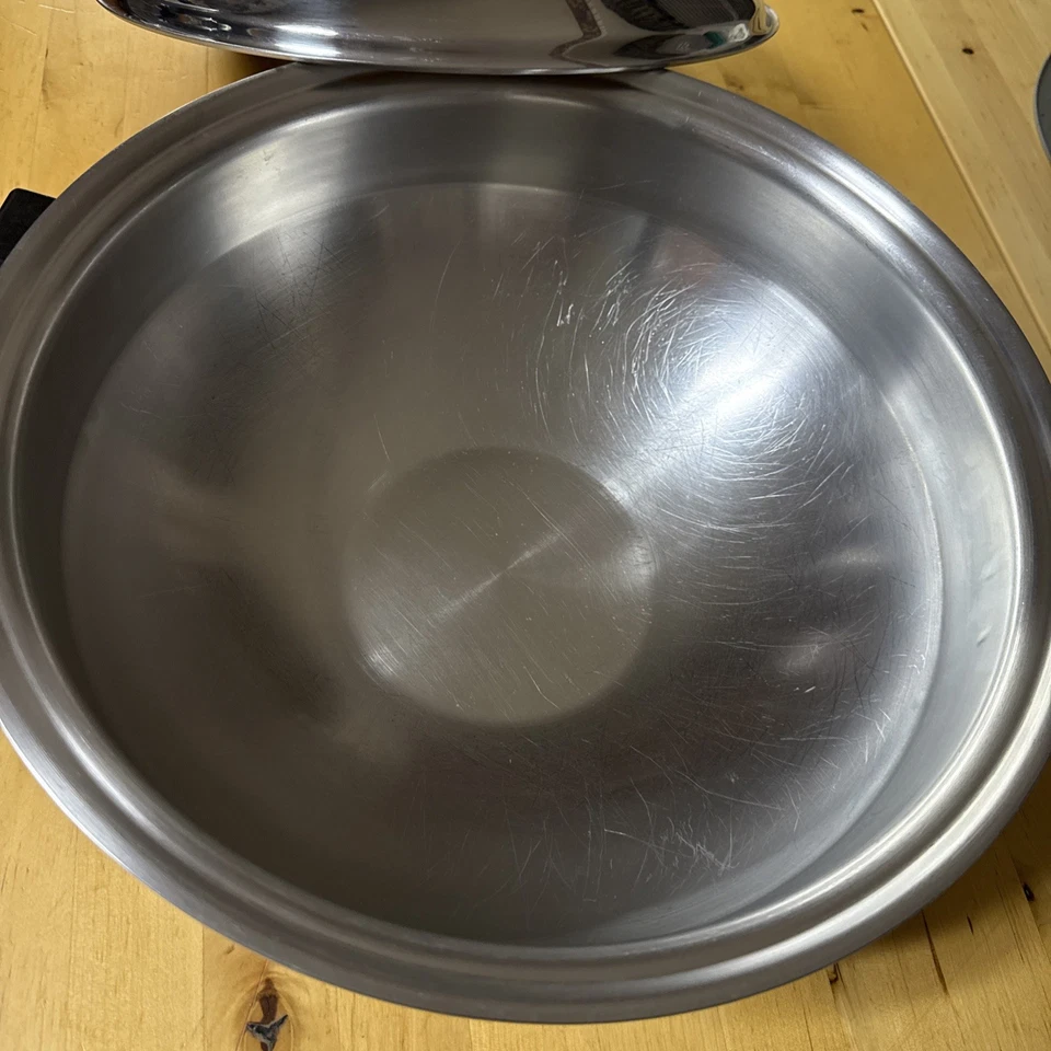 VINTAGE SALADMASTER TP304S STAINLESS STEEL WOK WITH LID 13.5” - Image 4 of 4