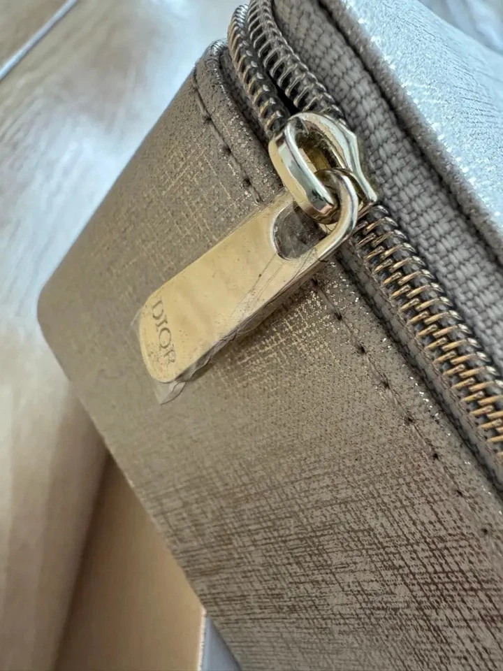 Juego de cofres Dior Prestige Discovery para el cuidado de la piel regenerador y perfeccionador limitado Foto 3 de 4