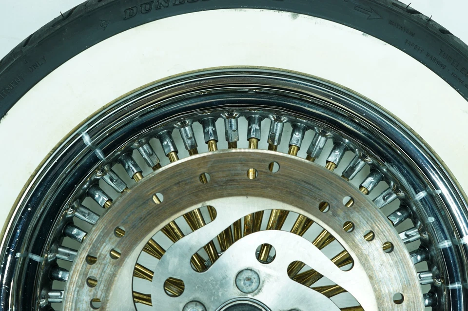 Llanta trasera Harley Road King Touring DNA 07 Mammoth con radios MU85B16 1395 Foto 4 de 4