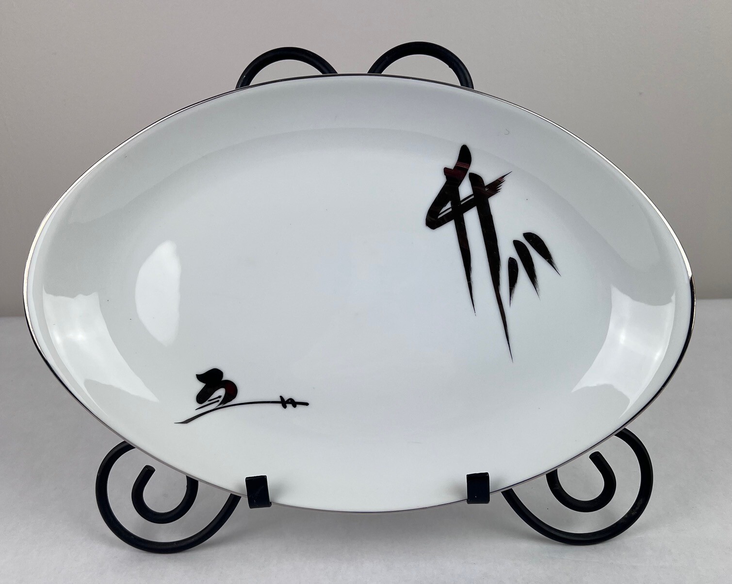 Plato para servir Omedeto Celebrity of Hawaii diseño platino MÁQUINA