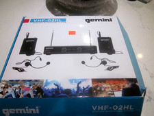 Gemini UHF-02HL 2 Channel Headsets 1 Lavalier Wireless Microphones System NEW