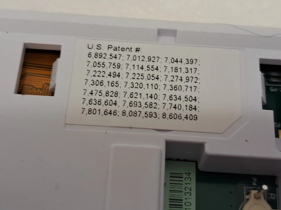 Honeywell Prestige HD 7-Day Programmable Thermostat THX9421R5021WW NEW no box - Image 3 of 4