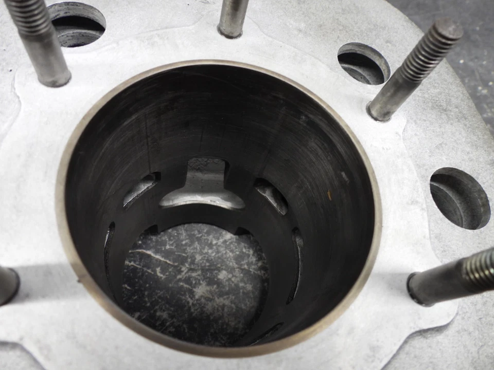 1974 Yamaha DT 360 DT360 Enduro Cylinder Barrel & Piston   2926 - Image 4 of 4