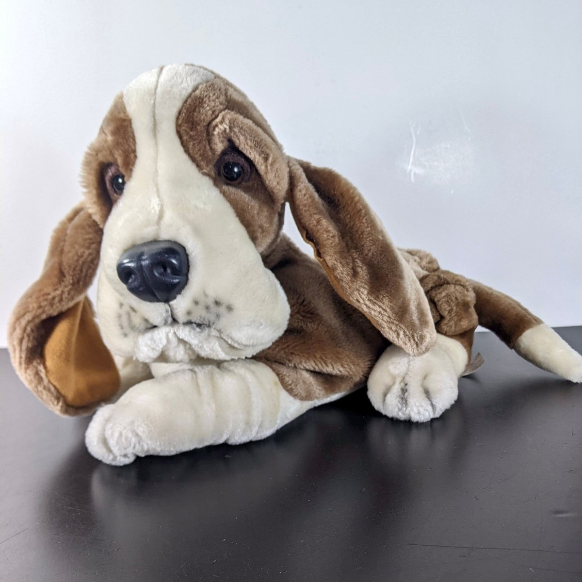The Deadbeats デッドビーツ／Crazy Hound Dog Dan Dee Collector's Choice Basset Hound Puppy Dog Sitting Brown