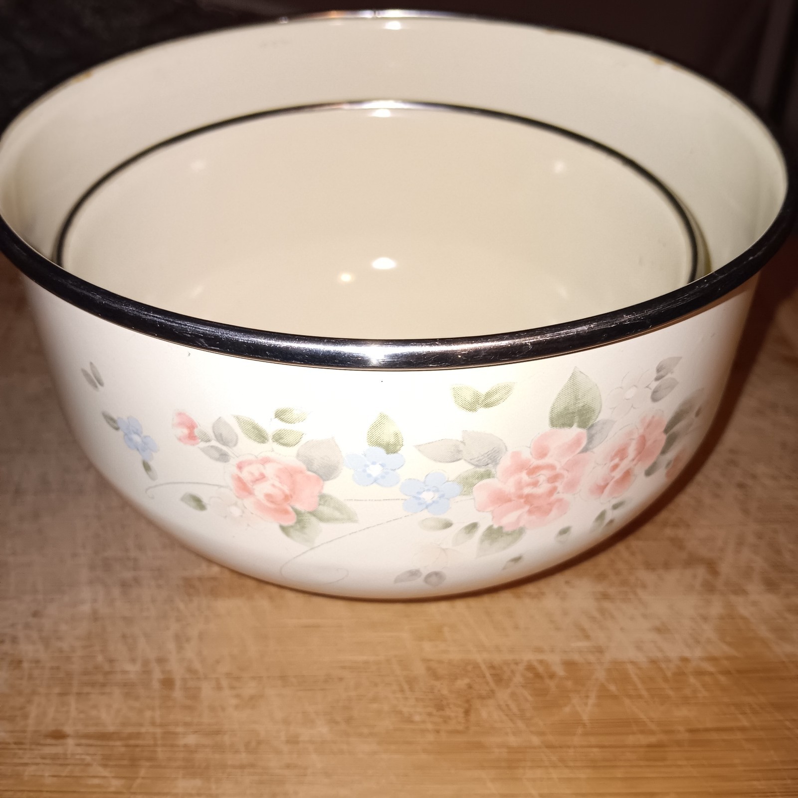 2 Pfaltzgraff Tea Rose Bowls