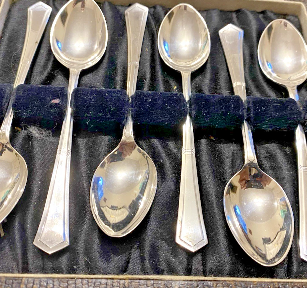 Boxed Sheffield Art Deco 6 Piece Silver Plated Tea Spoon Set