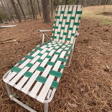 Vintage Square Tube Webbed Aluminum Folding Chaise Lounge Lawn Chair Green White
