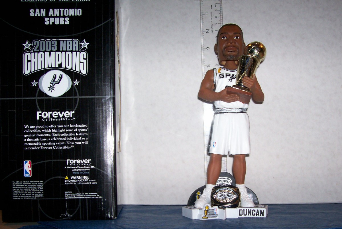 2003 TIM DUNCAN 10 INCH CHAMPIONSHIP TROPHY/RING BOBBLEHEAD SAN
