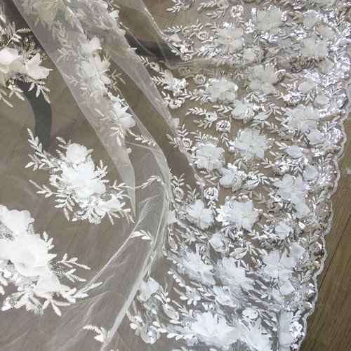 Ausverkauf Perlen Verschnürt Stickereien Hochzeit Spitze 3D Off Weiß Brautkleid - Bild 8 von 10