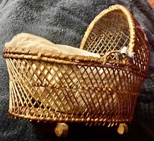 berceau couffin ancien  bois et osier pour poupée poupon 1920  / 1930 - RARE !!