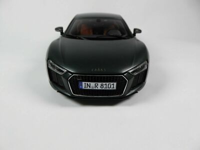 京商1/18 アウディAudi R8 V10 プラスクーペ　カモフラグリーン Audi R8 V10 Plus Coupe 2015 Camouflage Green Kyosho