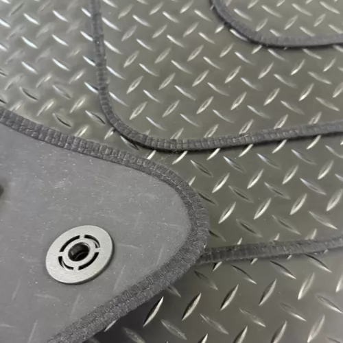 For SCANIA 4 SERIES 1995-2004 HD Tailored Rubber Mats - Picture 8 of 10