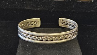 Native American Tahe Navajo Sterling Silver Bracelet UNRESERVED!!!