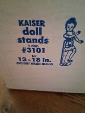 Kaiser 3101 Adjustable Doll Stand, White