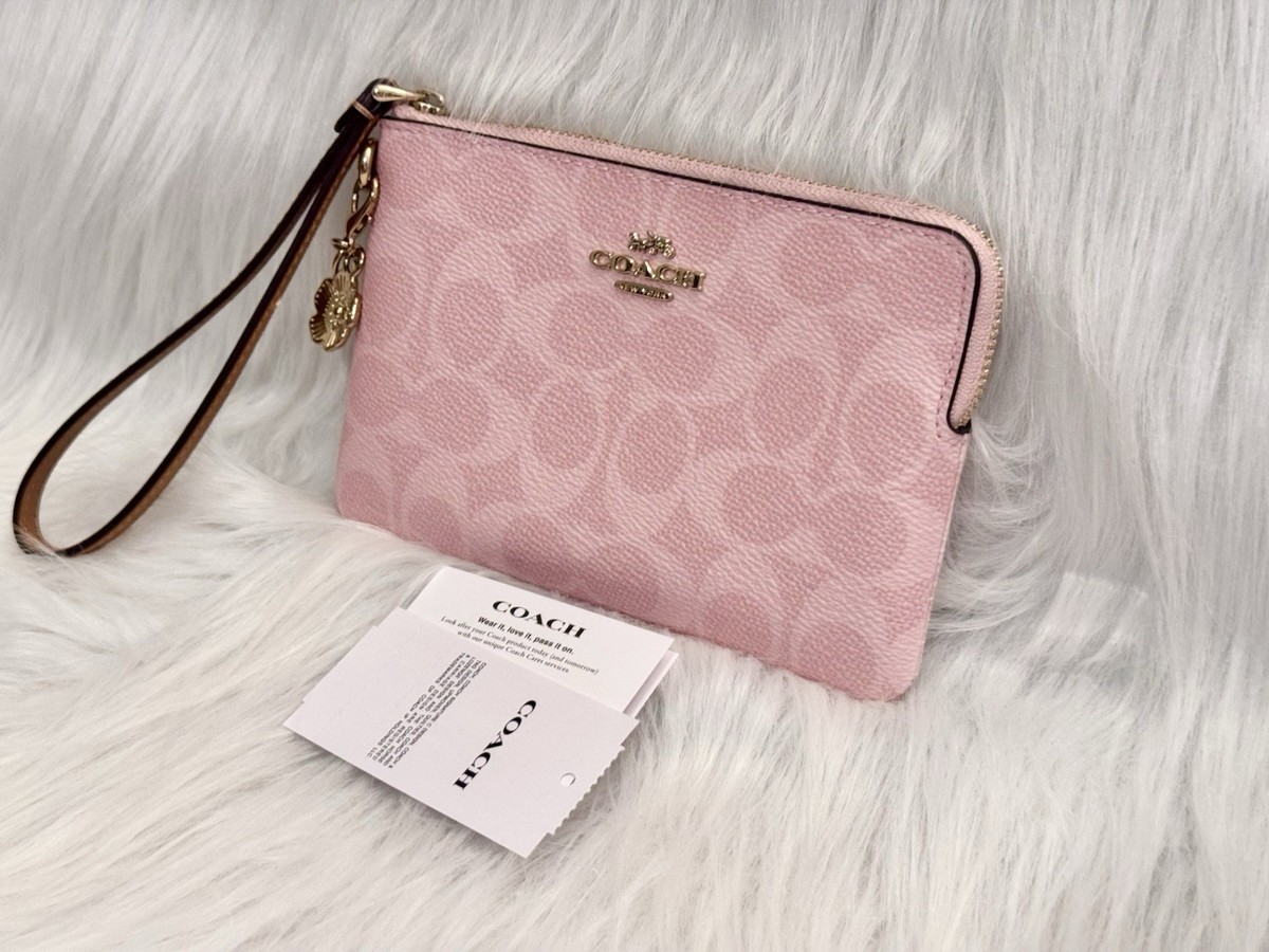 LOVE　ピンク NWT Coach CEF72 Corner Zip Wristlet Signature Canvas with Charm