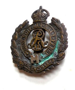 British World War II Royal Engineers Cap Badge Very Good Condition
