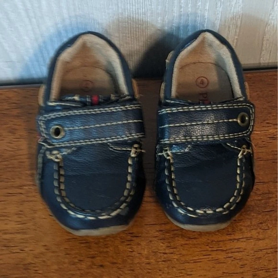 Children's Place blue faux leather dress shoes hook loop closure sz 4 - Image 4 of 4