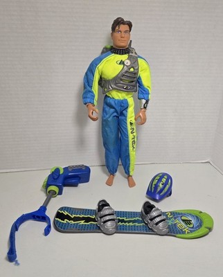 Max Steel TORNADO CHASER Snowboarder Mattel Talking ARTICULATED Figure Vintage