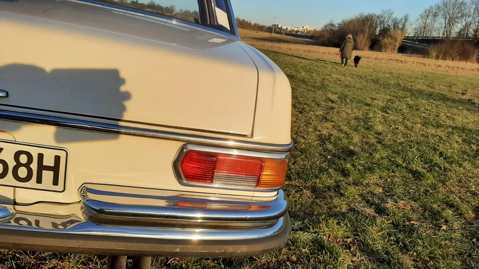1968 Mercedes W108 280S, ohne gurte+kopfstützen, viel patina, lenkradschaltung - Bild 2 von 4