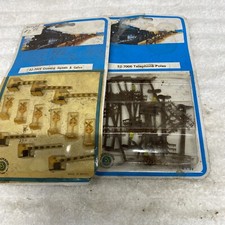 Vintage HO Crossing Signals And Gates And Electric Poles