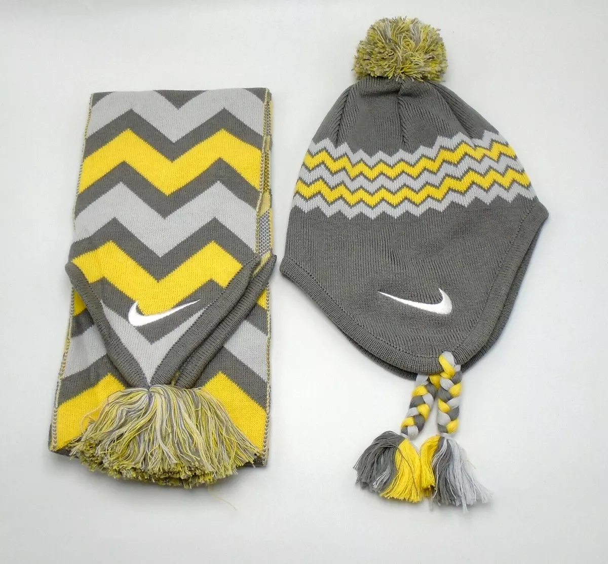 Nike hat and scarf clearance set
