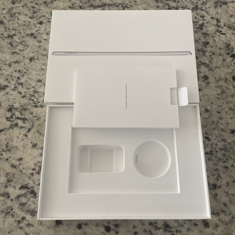 iPad (9th Generation) Wi-Fi 64GB Space Gray - EMPTY BOX ONLY  - NO IPAD