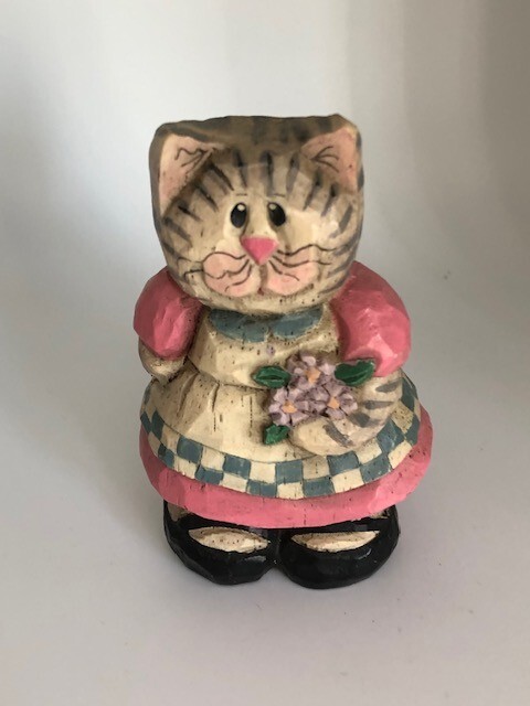 Vintage Midwest Eddie Walker Cat Figure Pink Dress Violets Tabby 3 1/2