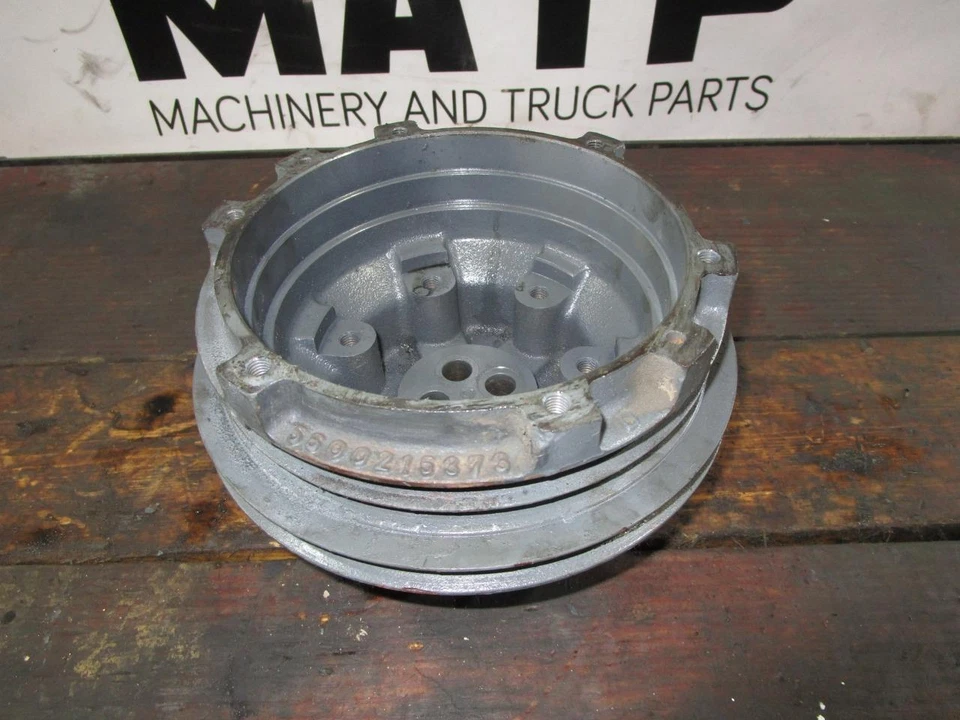Mack Renault MIDR 6.2L Diesel Engine Crankshaft Pulley Part 5600215373 - Image 4 of 4