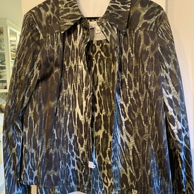 St. John Sport Green Leopard print Two piece Top Set Size M Shirt Size L Knit