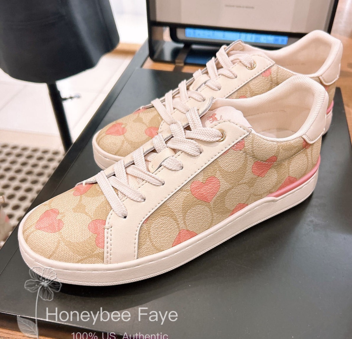 NWT COACH WOMEN Clip Low Top Sneaker In Signature Heart CP871 | eBay