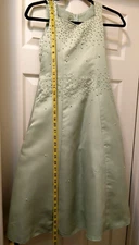 Kids Adventure Inc. Formal Dress Size 6 with clip on bow