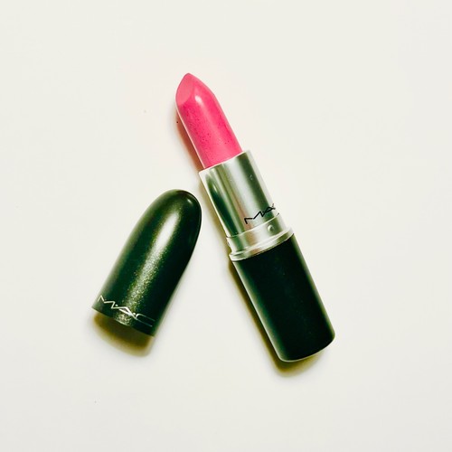 New Mac Satin Discontinued Lipstick - Picture 21 of 36