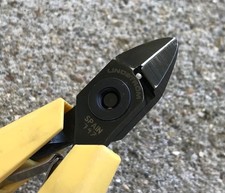 8140 Lindstrom diagonal side wire cutter, cuts