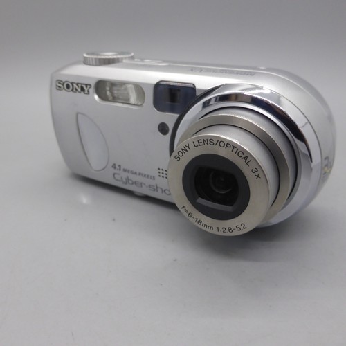 Sony Digital Camera Cybershot DSC-P73 4.1MP Silver Tested - Picture 2 of 8