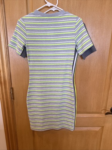 Divided by H&M Set di 2 abiti t-shirt taglia small - Foto 4 di 7