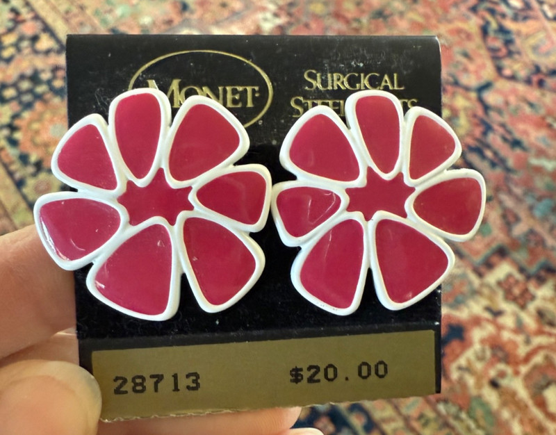 MCM mod hot pink vintage Monet Flower post earrings Retro 1970s