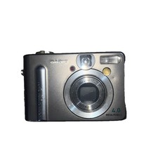 [EXC+3] CASIO Compact digitalCamera QV-R4 Silver Optical zoom 3x  4MP From Japan