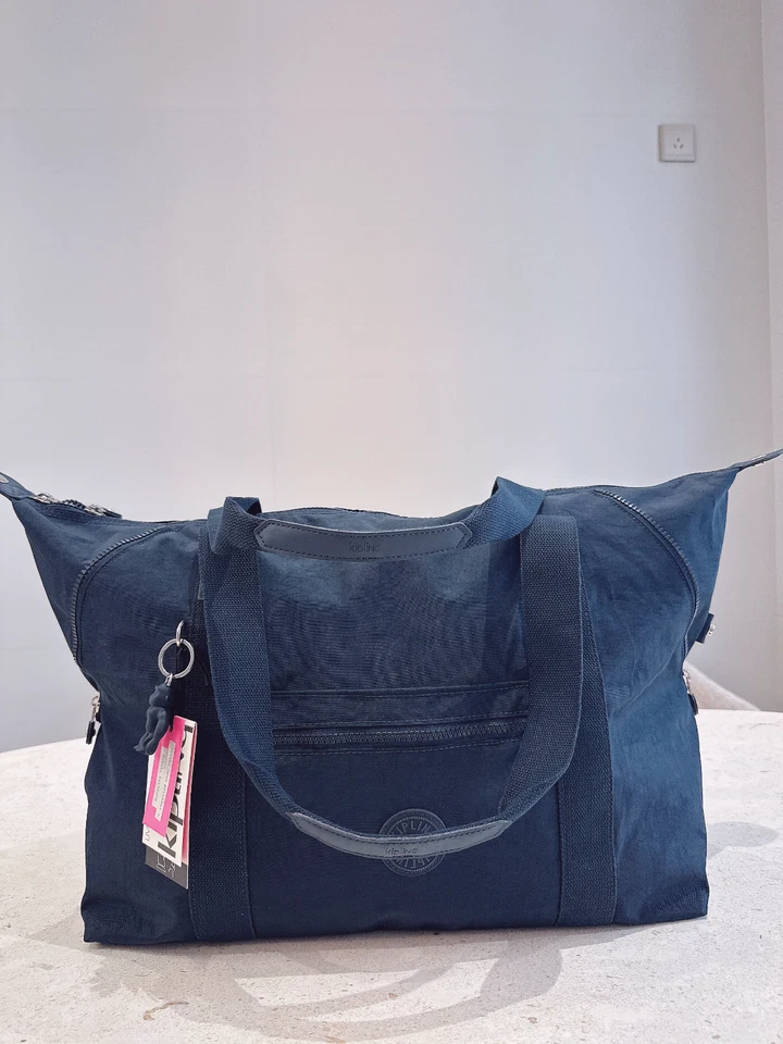 Bolso de Mano Kipling Art Mediano Nuevo con Etiquetas en Azul Marino Oscuro Talla Extra Grande Foto 3 de 4