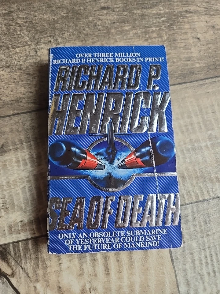 Lot of  18 Vintage Military Paperback Novels Defcon One Fulcrum 27 Crossfire — 第 2/4 张图片