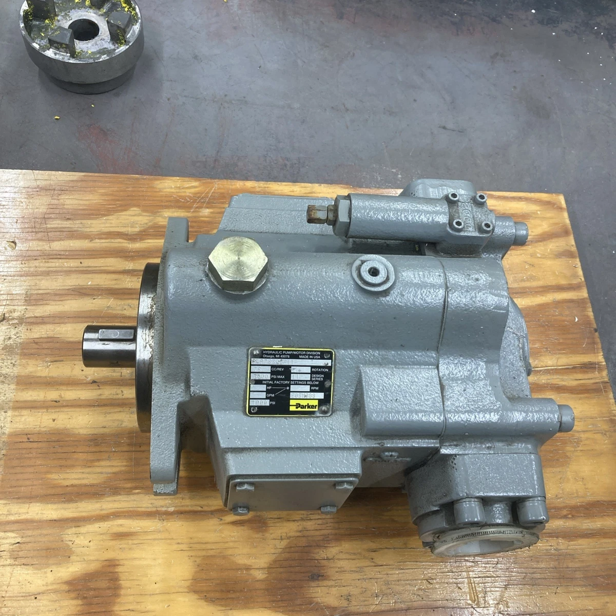 Parker 2 in Inlet Port Diameter Hydraulic Pumps for sale | eBay