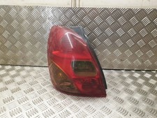 Toyota Corolla Verso E121 2002 Hinten links Rückleuchte Heckleuchte 1827