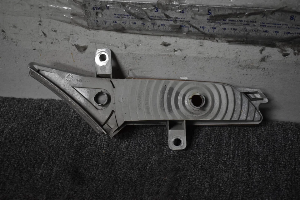 Porsche Cayenne GTS 2008 señal delantera izquierda OEM de fábrica Foto 4 de 4