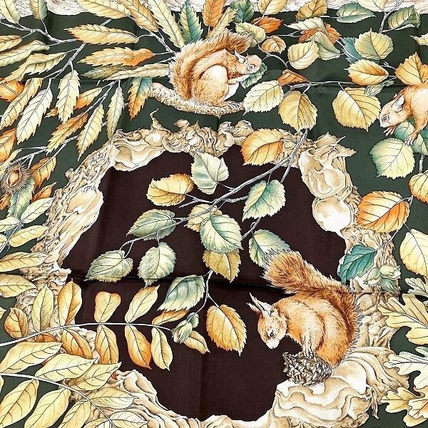エルメス HERMES スカーフ カレ90 CASSE NOISETTE エルメス カレ90 CASSE NOISETTE くるみ割り スカーフ シルク