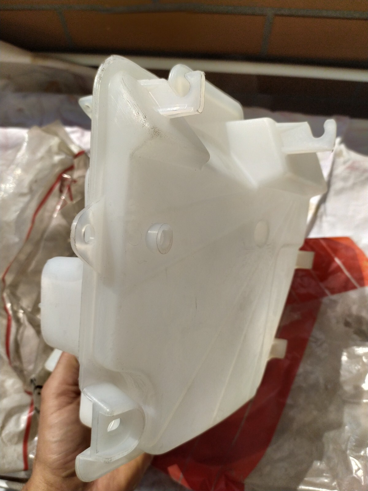VASCHETTA ACQUA TERGICRISTALLI FIAT PANDA 30 - 45 DAL 1981- ORIGINALE