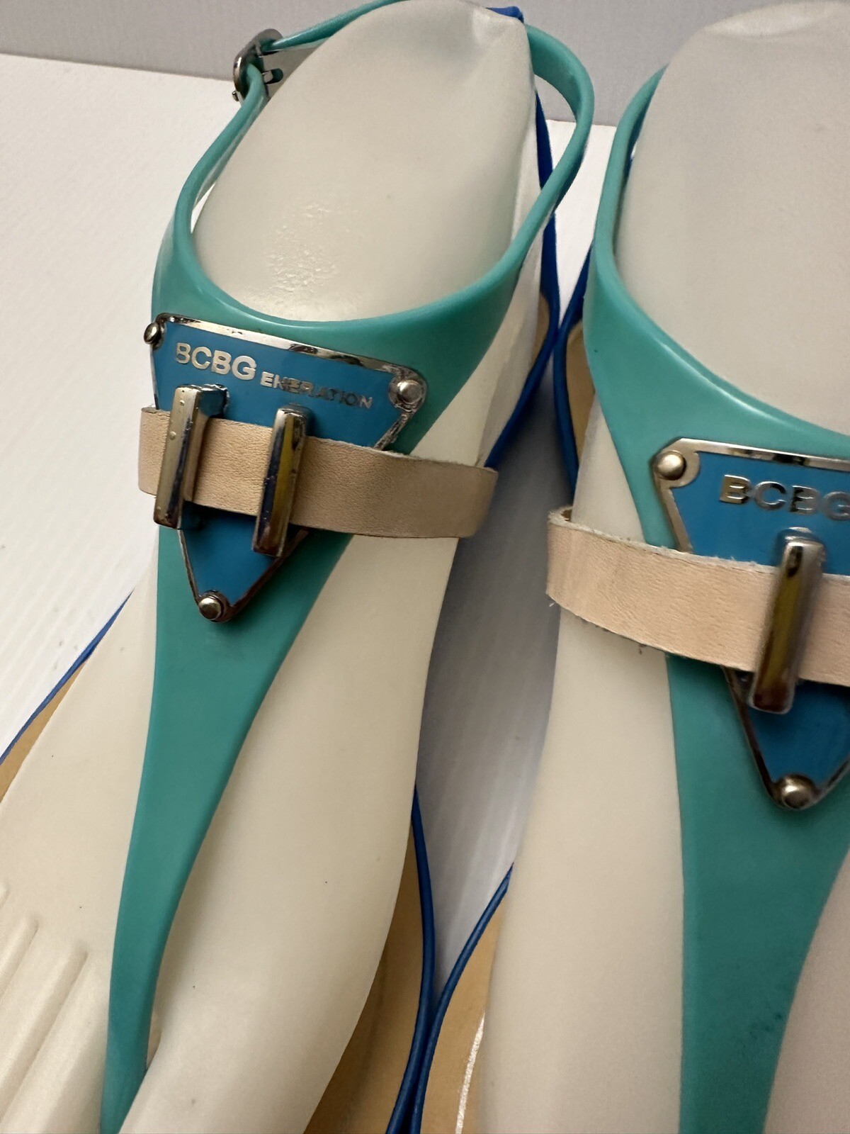 Multicolored BCBGeneration Plastic Slingback Thon… - image 8