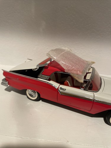Franklin Mint 1957 Ford Fairlane 500 Skyliner 1:24 Scale Diecast Car Convertible - Picture 2 of 11