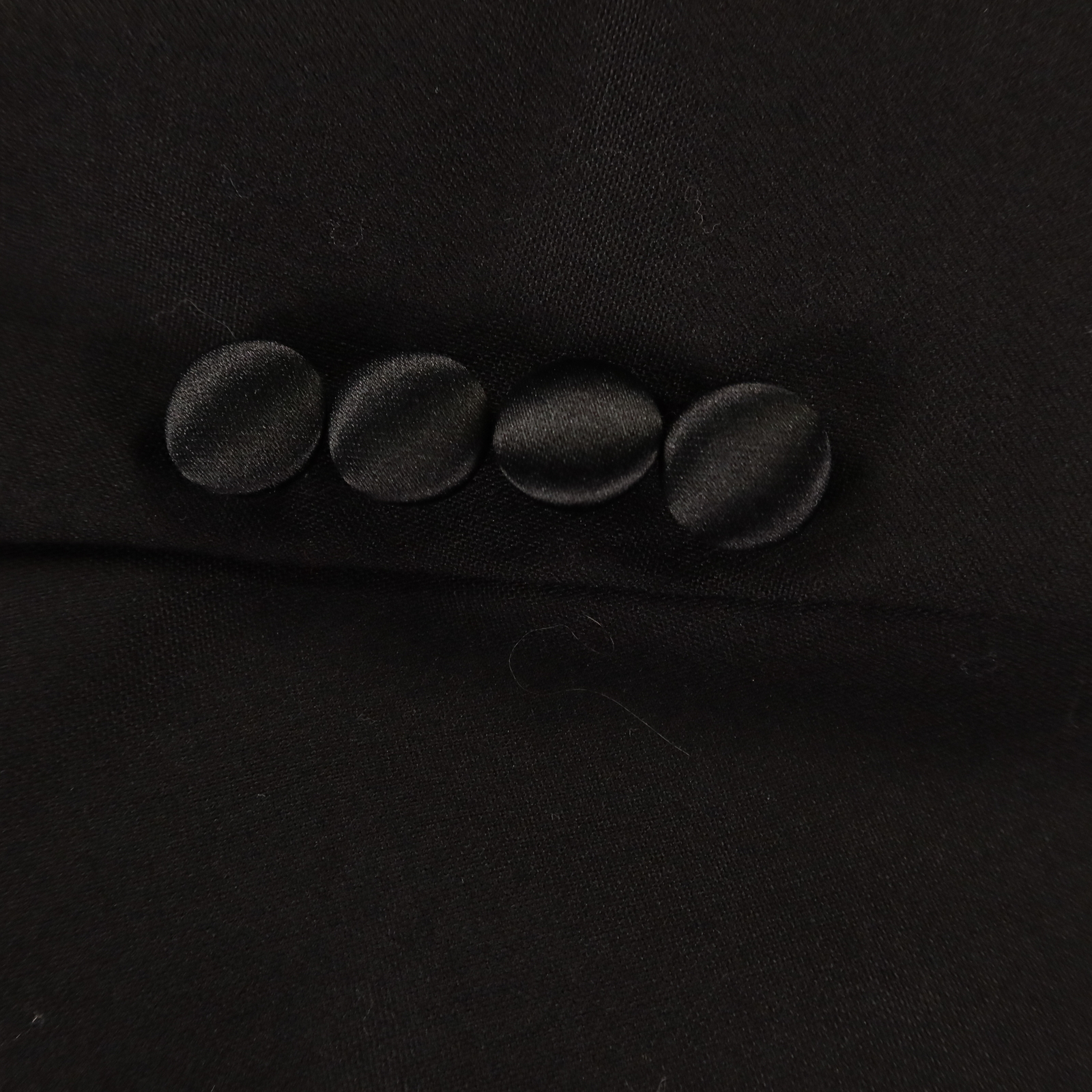 Picture 4 of 24