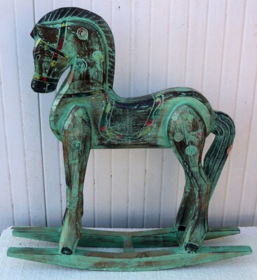 Cavallino a dondolo in legno cavallo creato dipinto a mano verde oro  78x16x80h