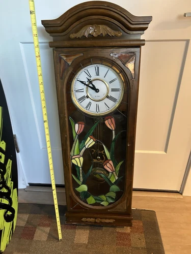 Vintage Elgin Tiffany Style 31 Day Victorian 31 Day Stained Glass Wall Clock