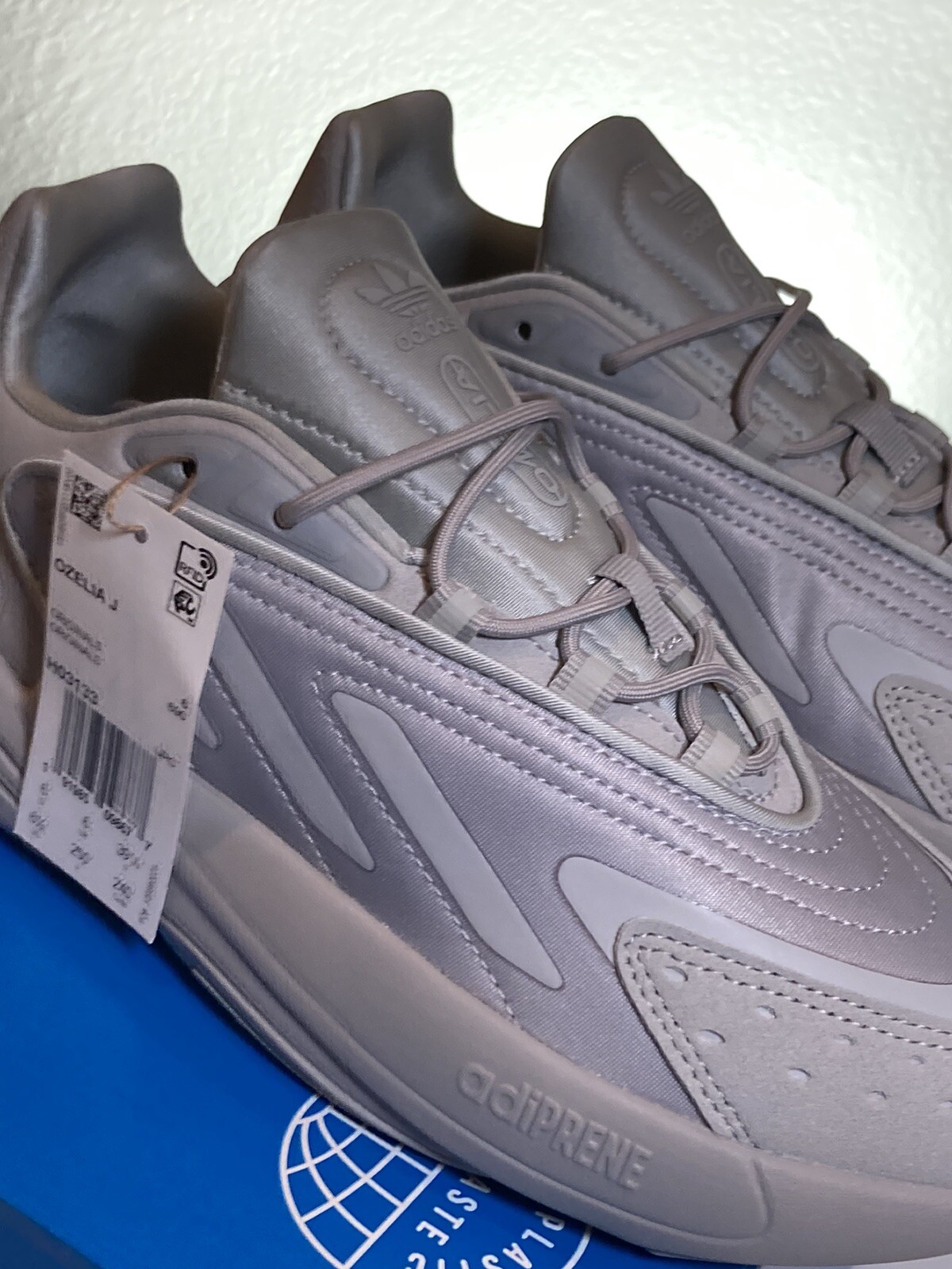 ozelia grey six